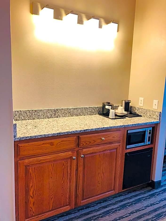 Hotel Country & By Radisson, Airport East, Tn Nashville