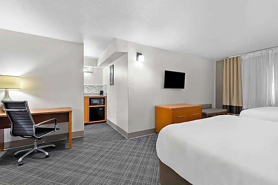 Hotel Comfort & Near Tanger Outlets I-24 Antioch