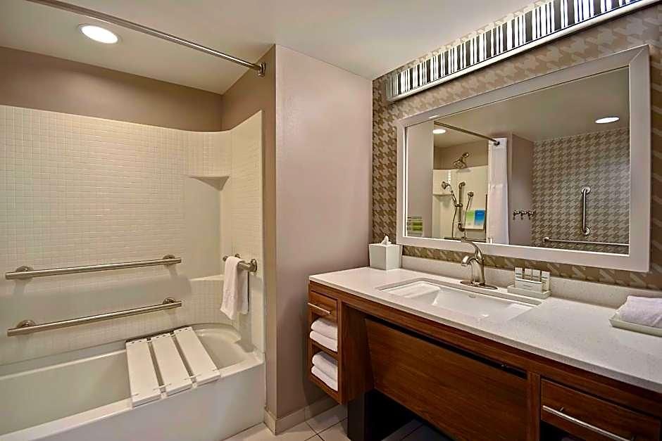 Home2 By Hilton Vanderbilt, Tn 3*