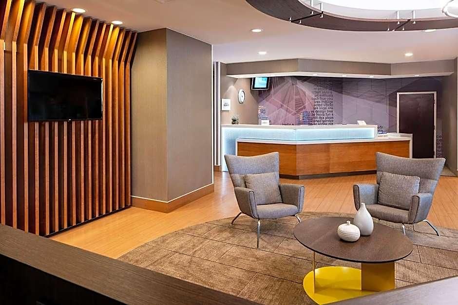 Hotel Sonesta Select Airport