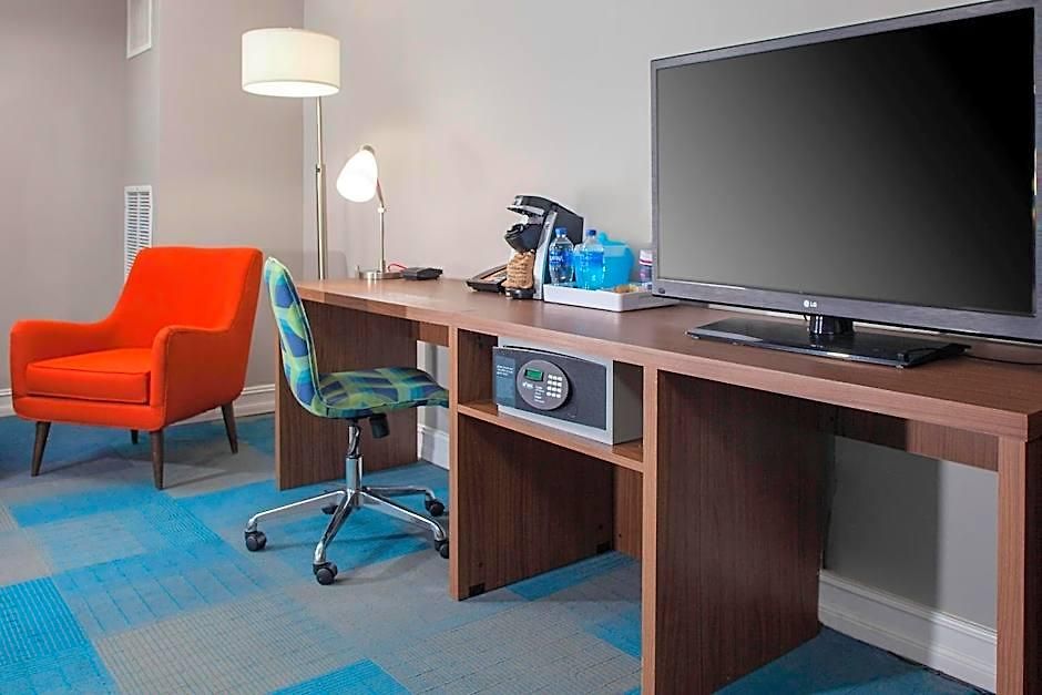 Hotel Aloft By Marriott West End 3*