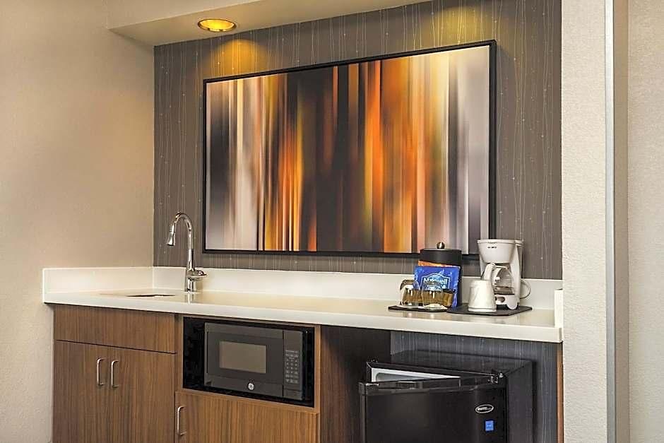 Courtyard By Marriott At Opryland Nashville