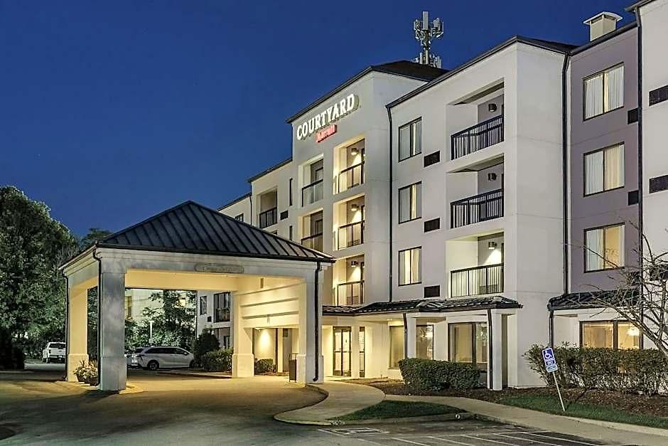 Courtyard By Marriott At Opryland 3* Nashville