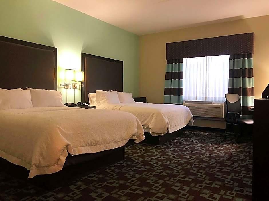 Hampton & At Opryland Nashville