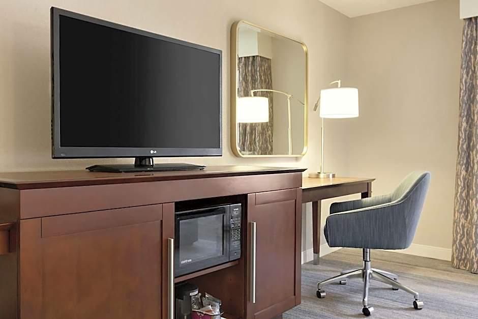 Hampton & Nashville-downtown 3*