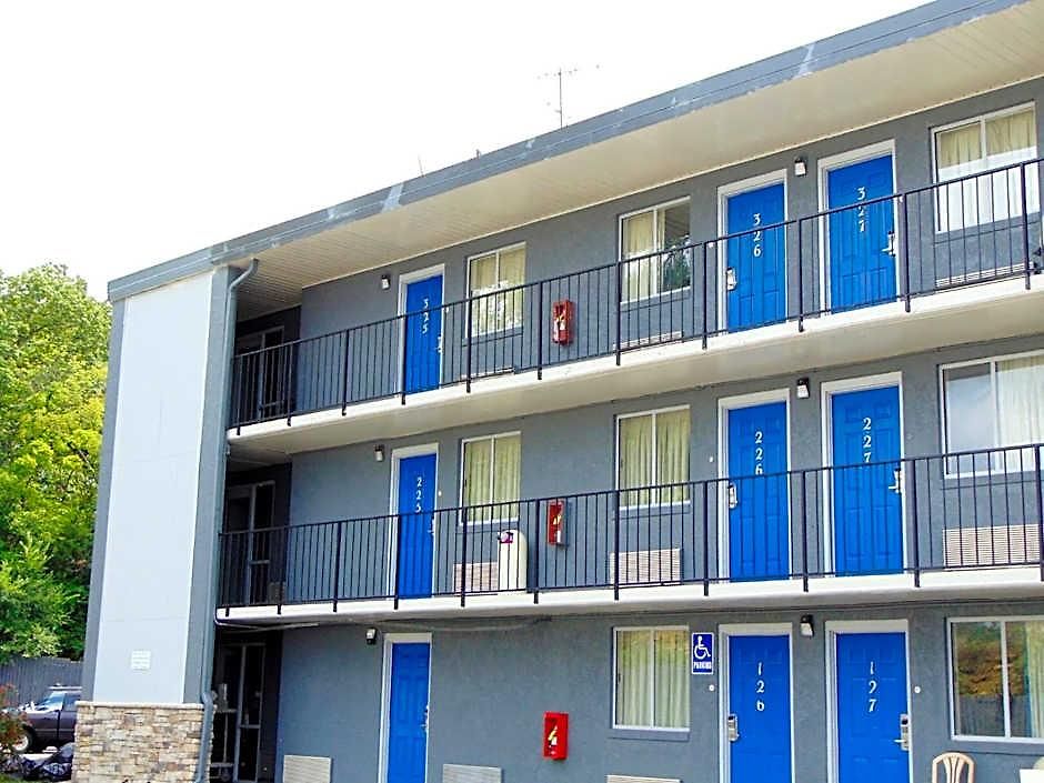 Somatel Airport Hotel Nashville