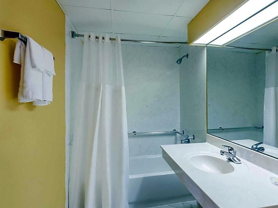 Hotel Days Bna St Thomas W Hosp 2*