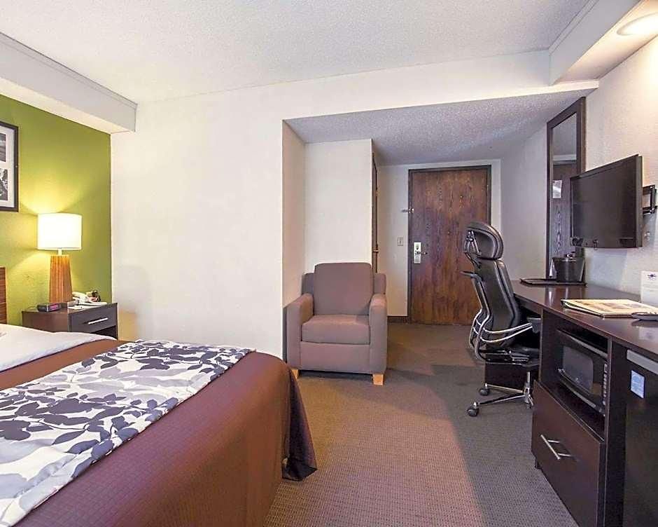 Sleep North - Downtown Area Inn