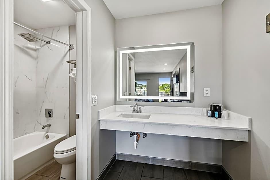 Hotel Knights Antioch 2*
