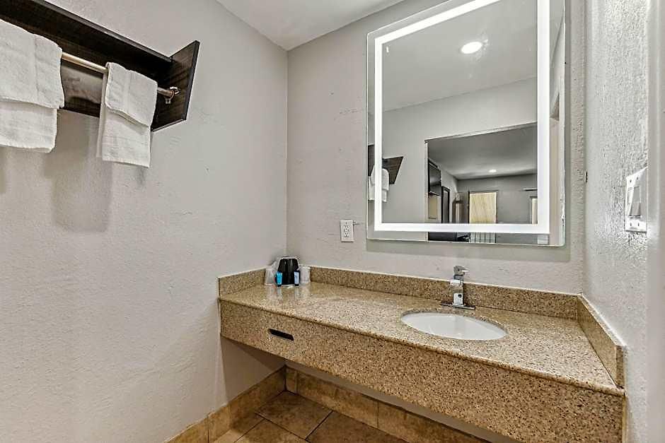 Hotel Knights Antioch