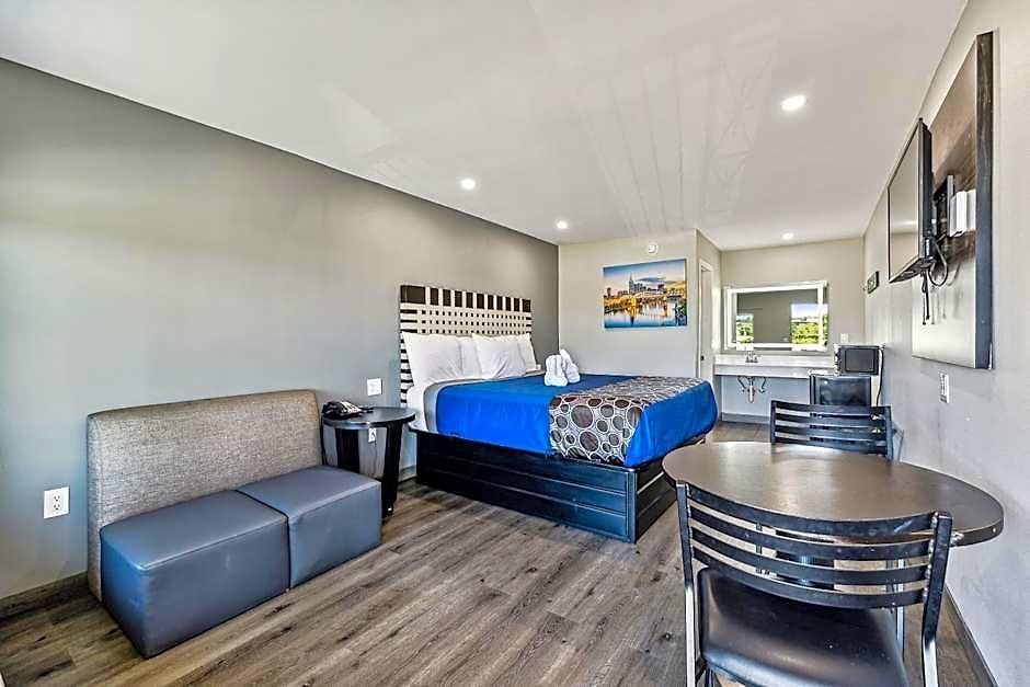 Knights Antioch Hotel