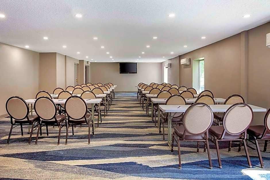 Comfort Airport - Bna 4*