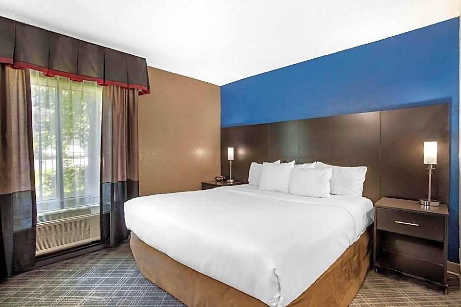 Comfort Airport - Bna 4*