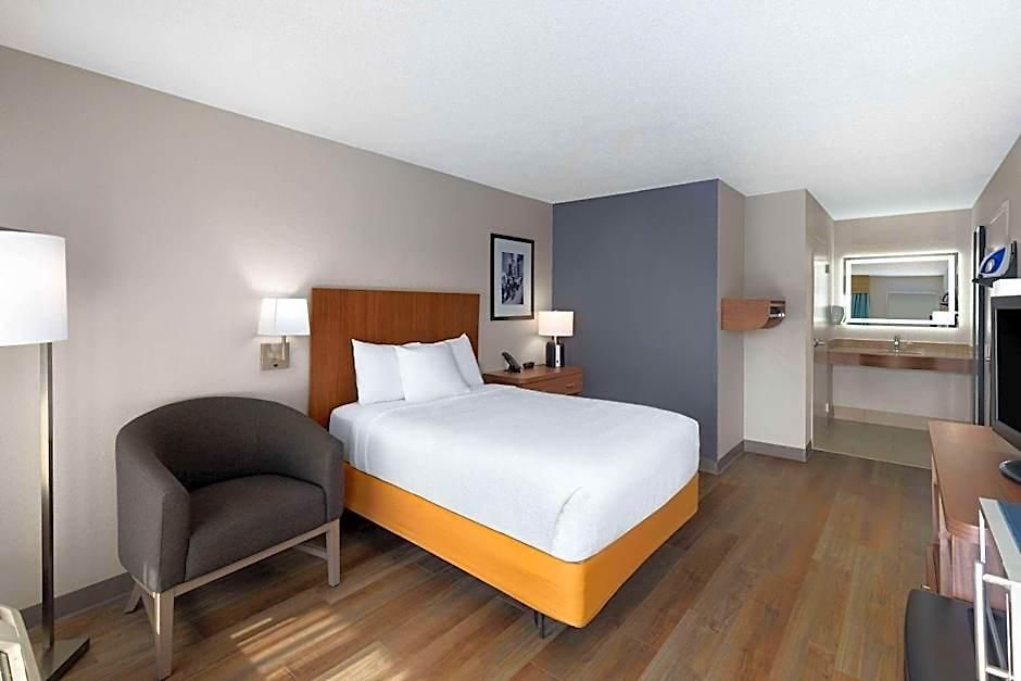 Baymont By Wyndham Airport Nashville