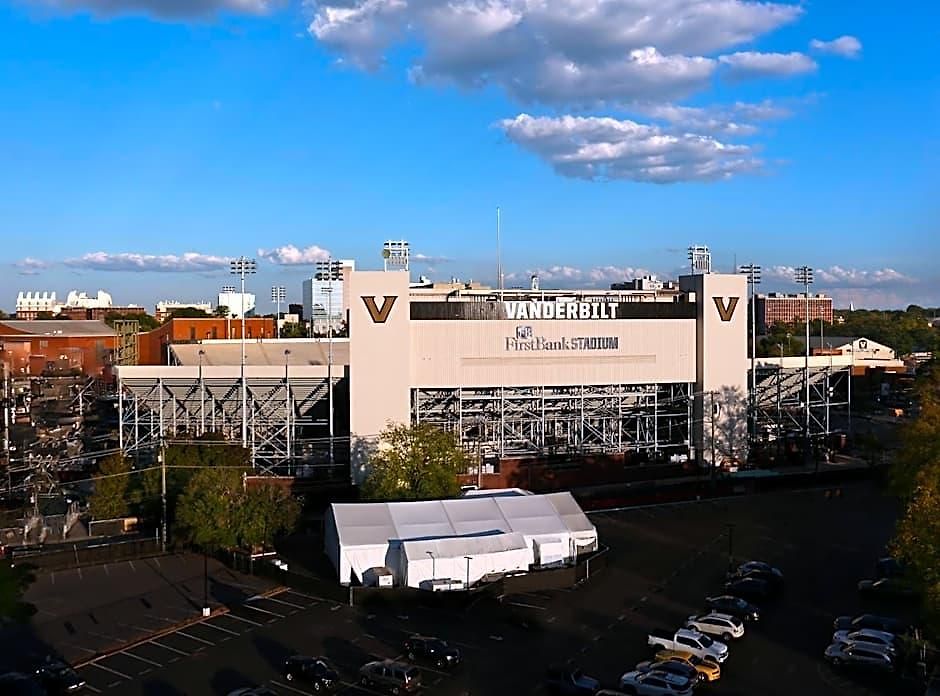 - Vanderbilt - Dwtn By Ihg Hotel