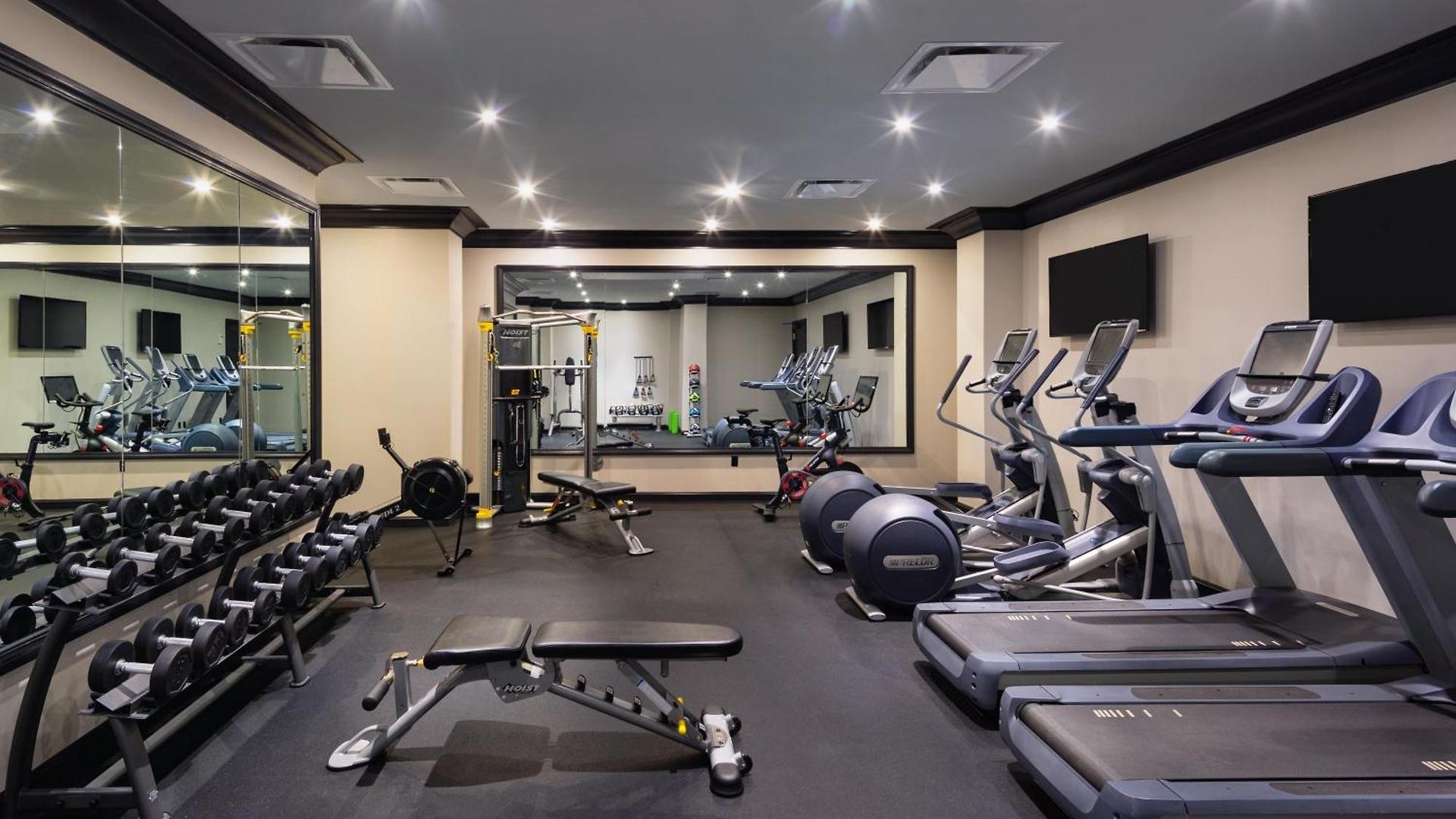 Dream Nashville, By Hyatt 4*