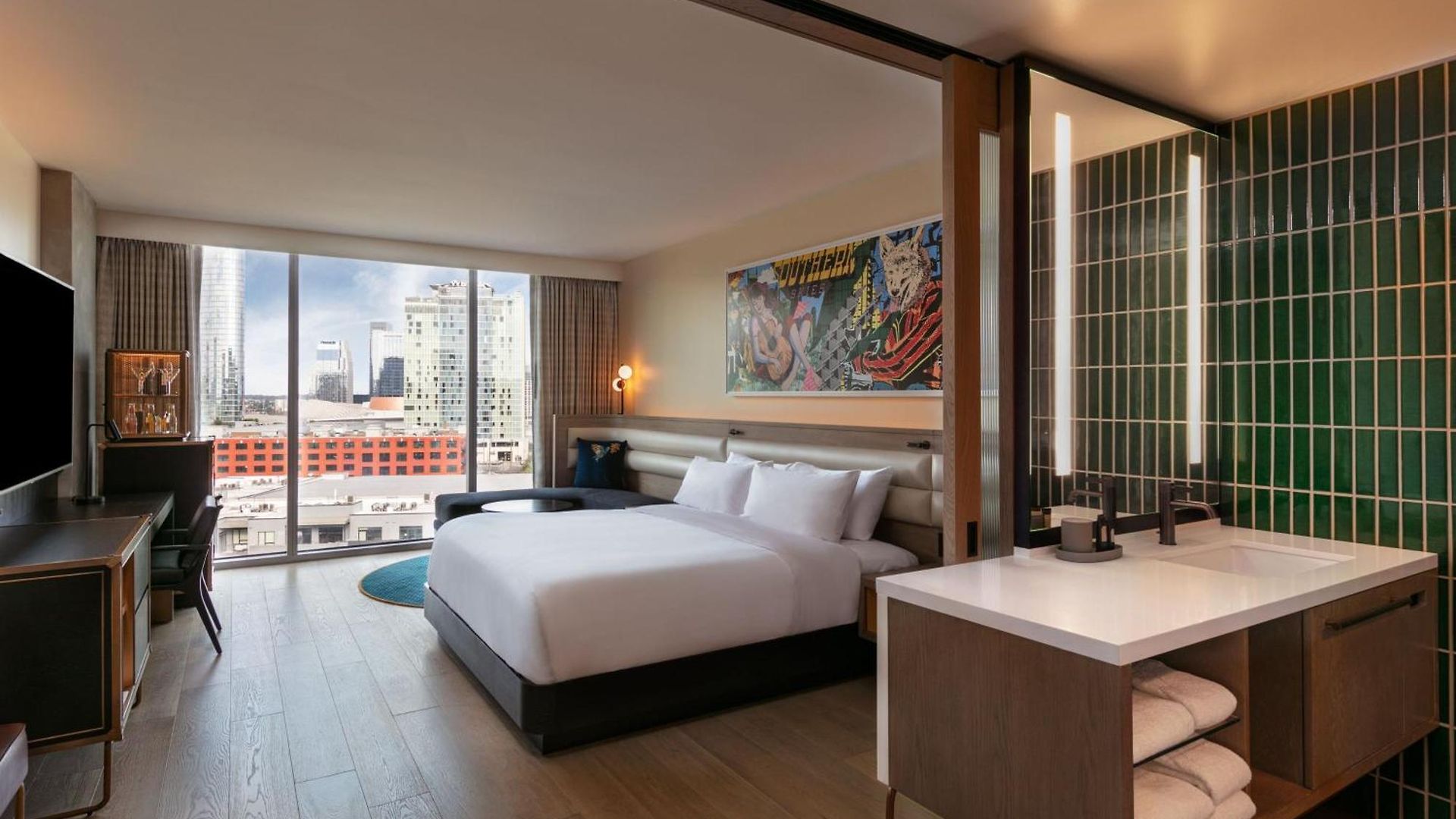 W Hotel 5*