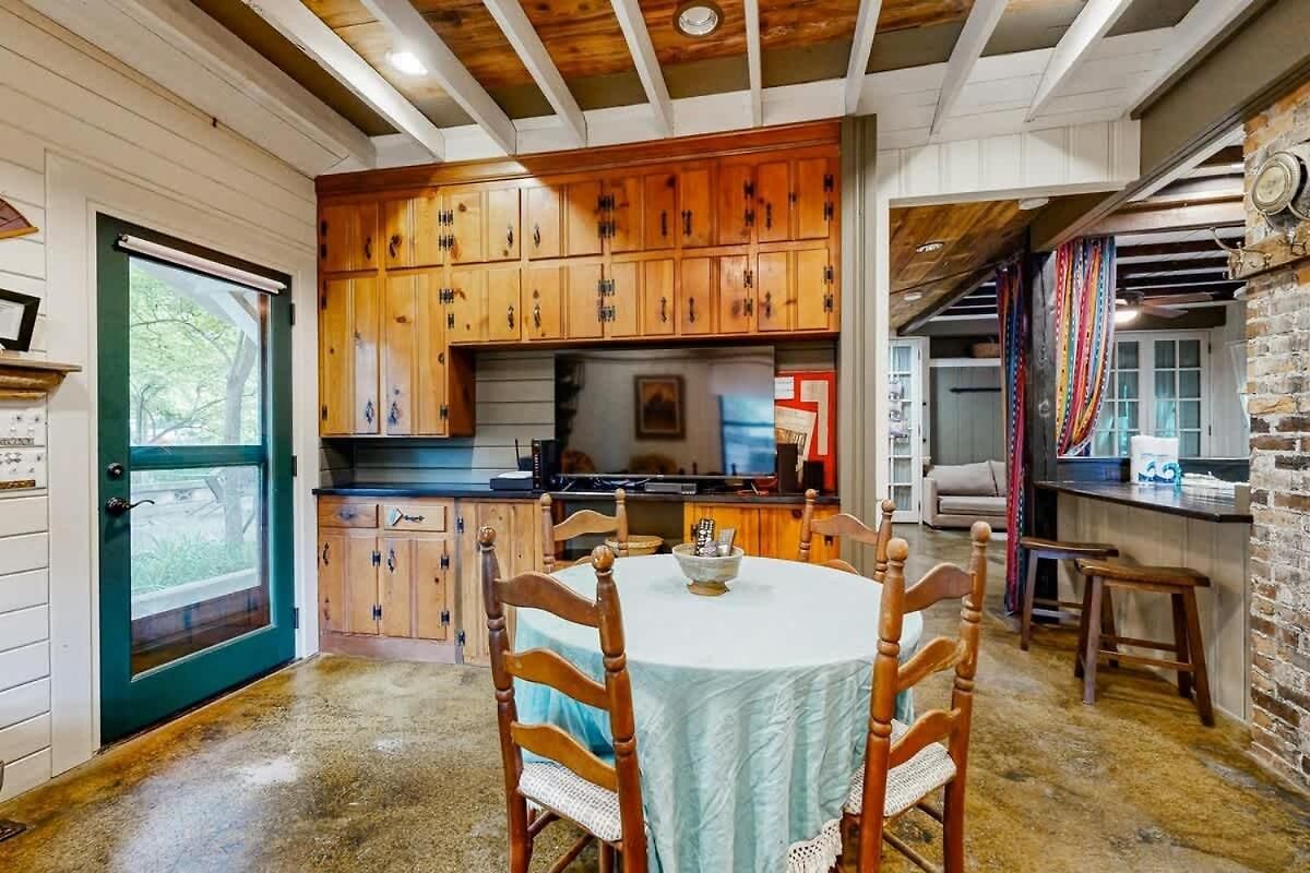Little House - * Nashville