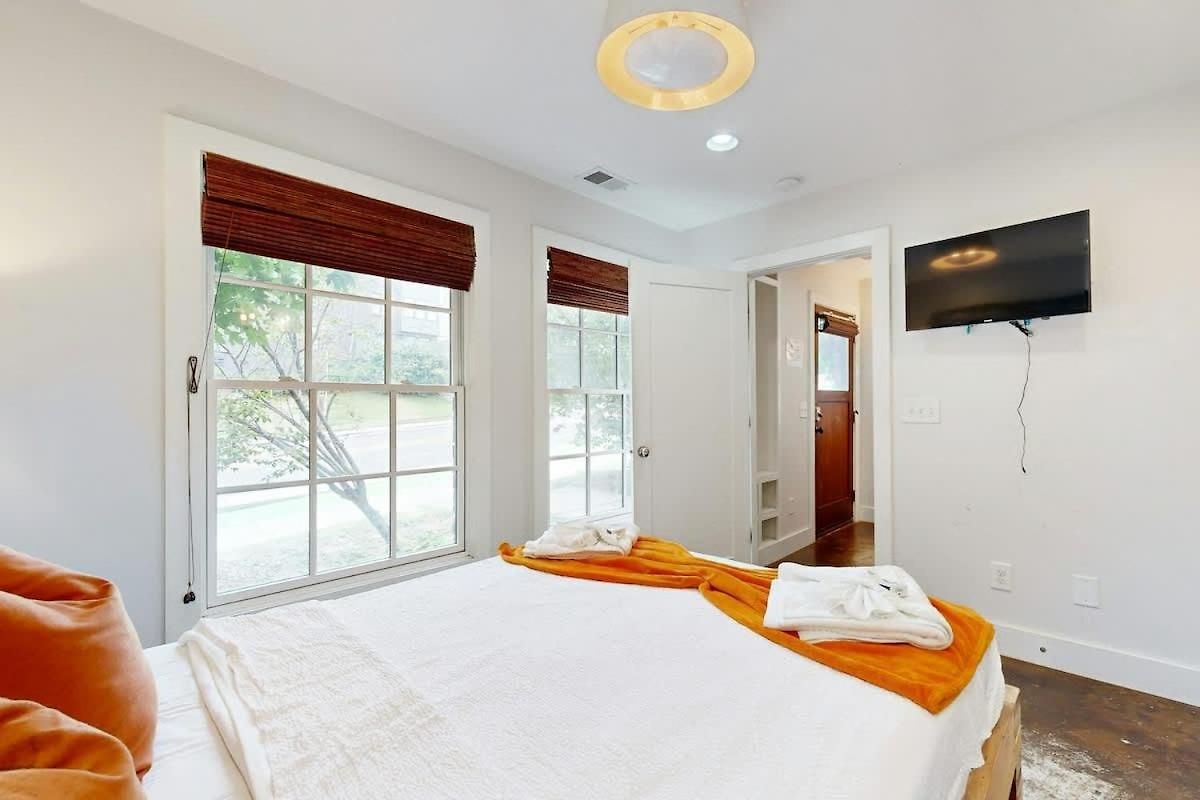 Brick Manor Unit A