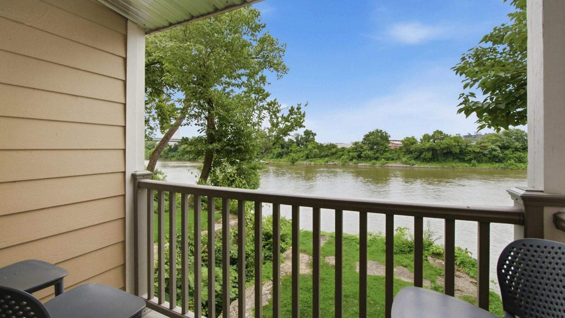 The Cumberland Holiday home Nashville