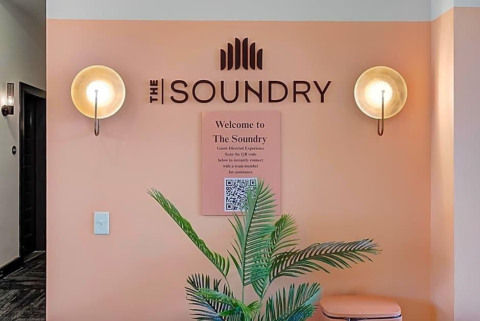The Soundry Hotel 2*