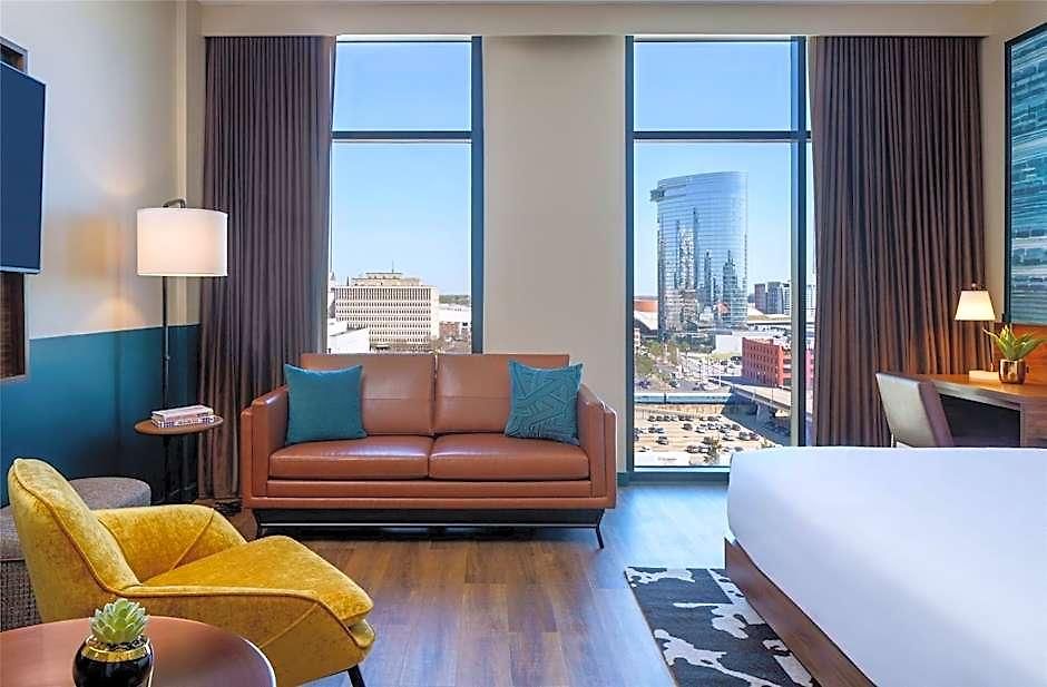 Caption By Hyatt Downtown Hotel