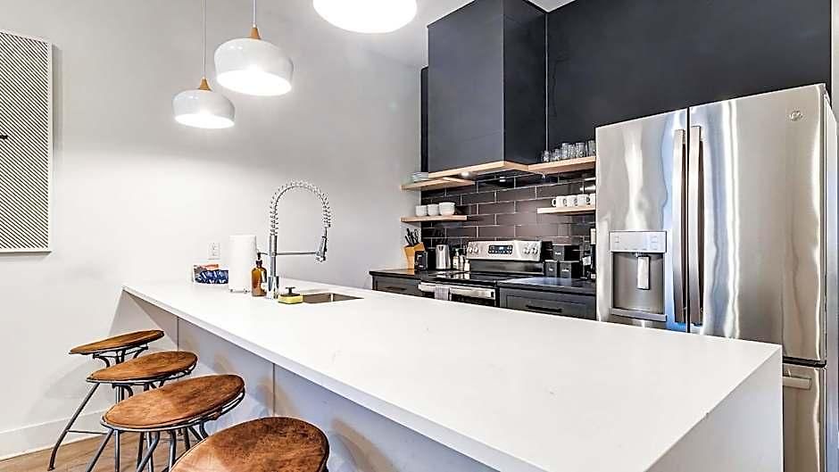 The Grove By Avantstay Stylish And Spacious Perfect For Groups Hotel