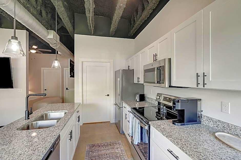 Apartment New With 2 Beds 7 Mins To Broadway