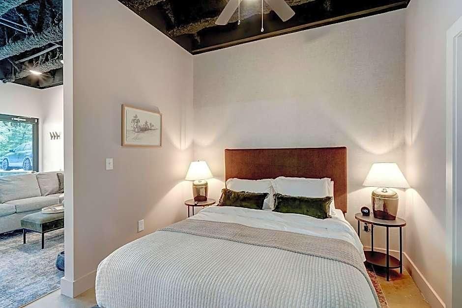 New With 2 Beds 7 Mins To Broadway