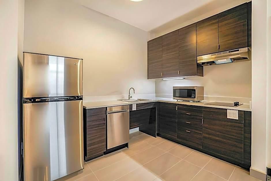 Hotel By Marriott Metro Center Nashville