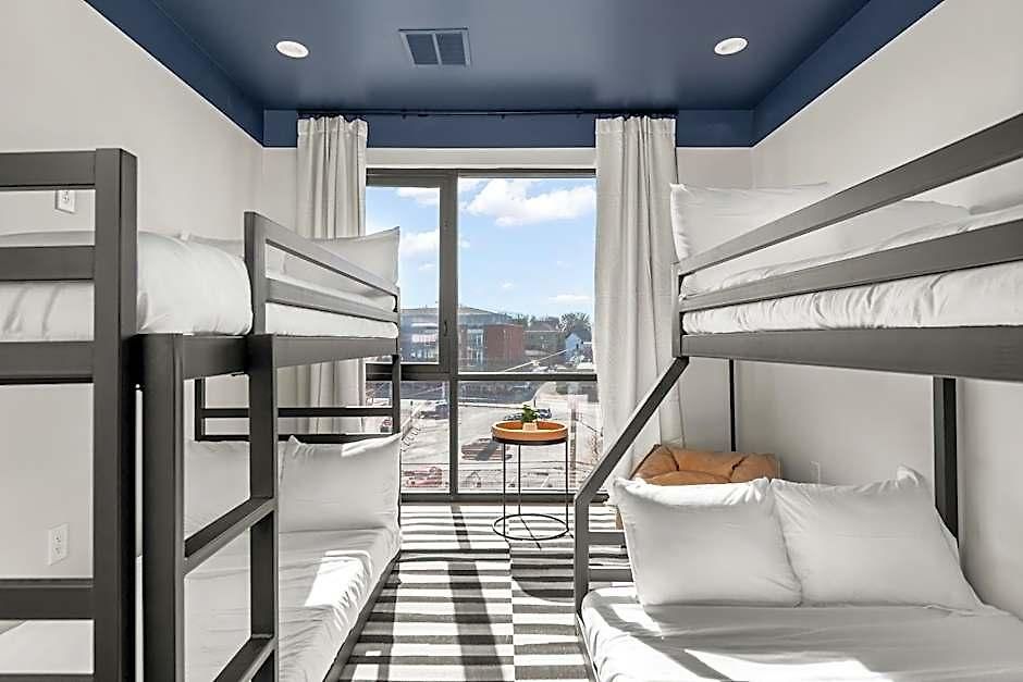 Hotel The Eighteen By Kasa