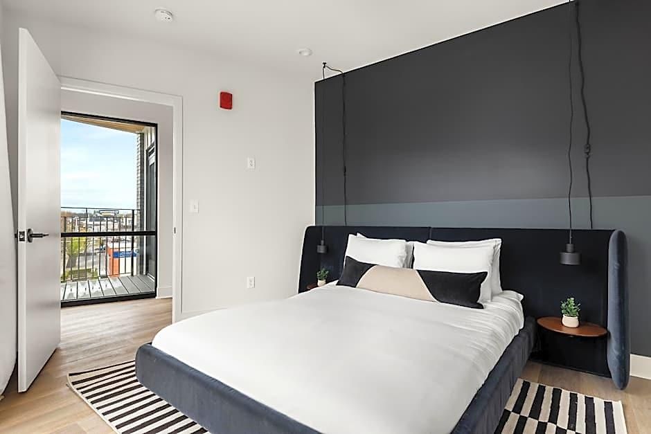 Hotel The Eighteen By Kasa 4*
