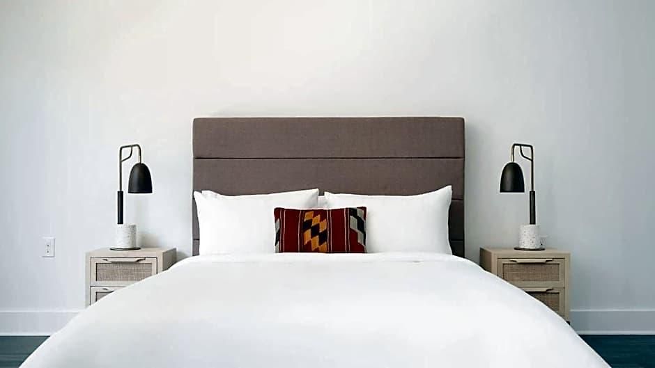 The Grove By Avantstay Stylish And Spacious Perfect For Groups Hotel