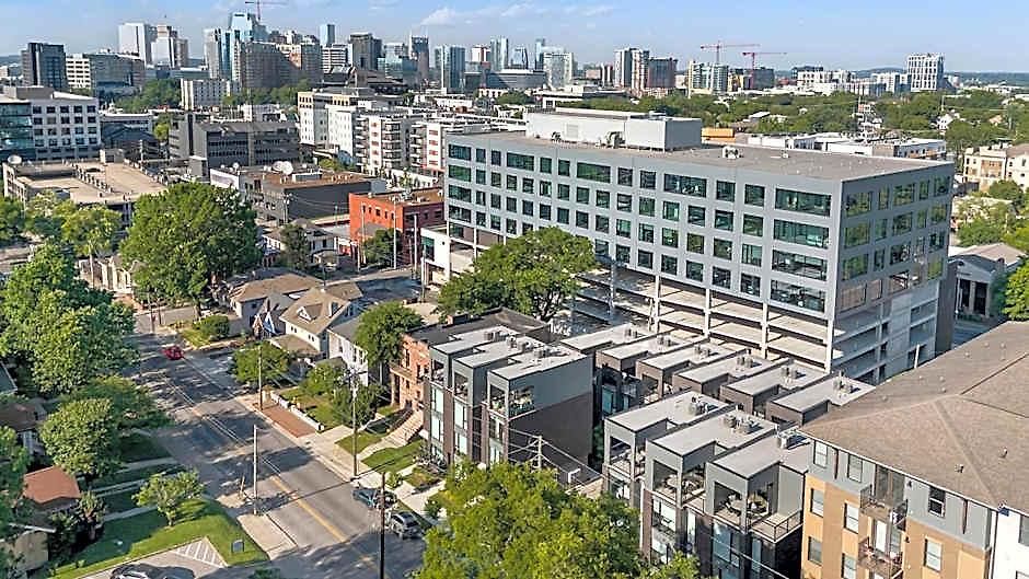 Hotel The Grove By Avantstay Stylish And Spacious Perfect For Groups Nashville