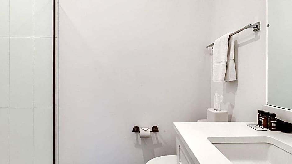 Hotel The Grove By Avantstay Stylish And Spacious Perfect For Groups 3*