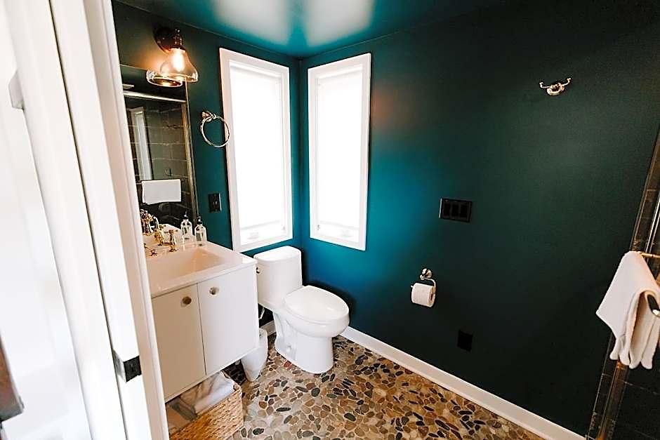 Ironwood Grove, Tiny House Aparthotel Nashville