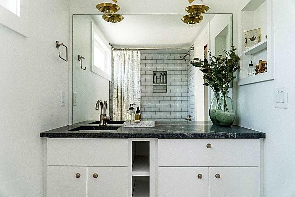 Ironwood Grove, Tiny House 4*