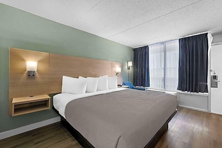 Quality - Opryland Area Inn