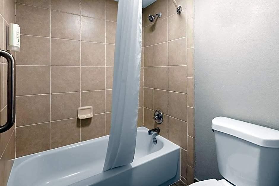 Quality - Opryland Area Inn 4*