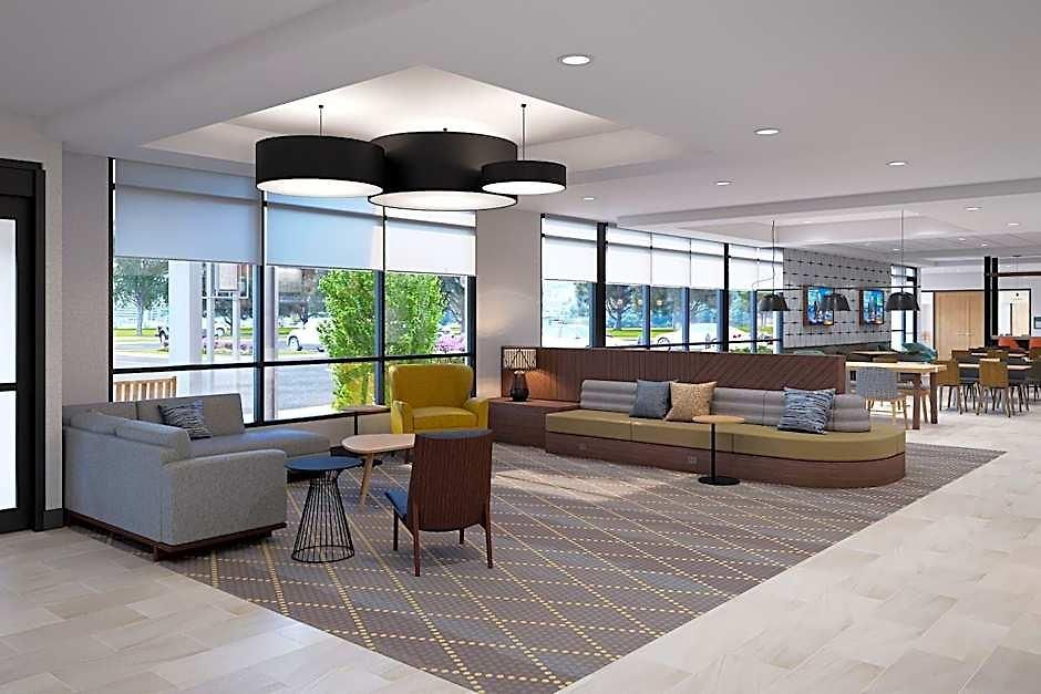 Airport By Ihg Hotel 3*