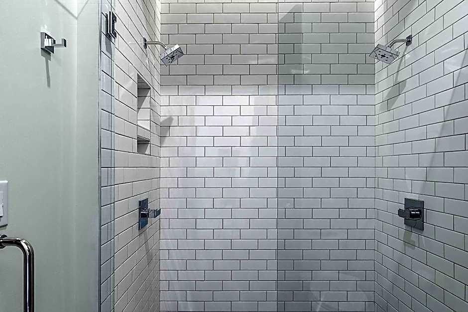Hotel 121 By Avantstay 4*