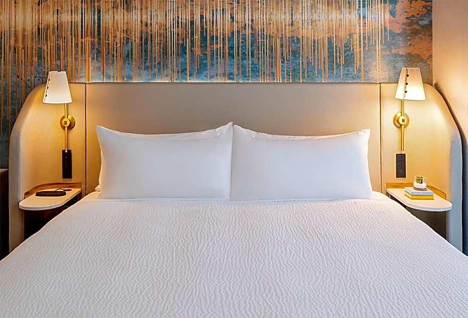 Hotel Tempo By Hilton Downtown Nashville
