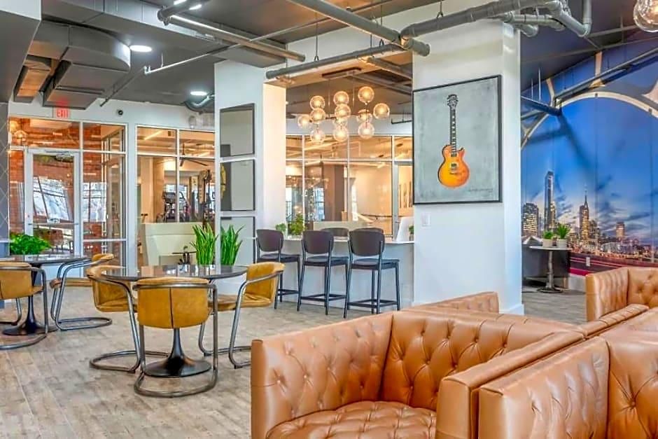 Hotel Cozysuites-midtown 3*