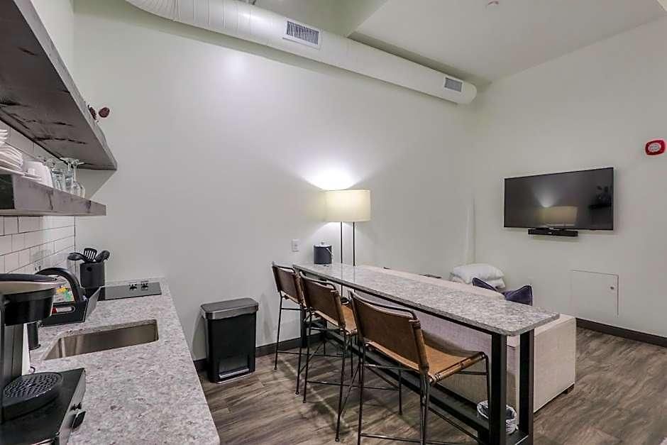 154 3* Nashville