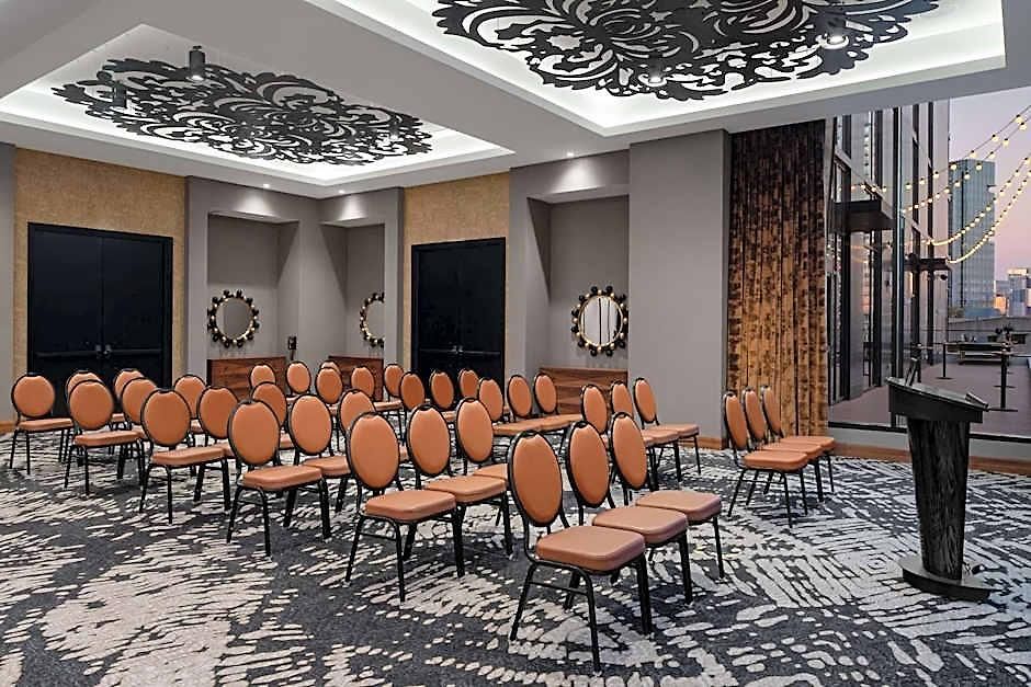 Hotel Fraye Nashville, Curio Collection By Hilton