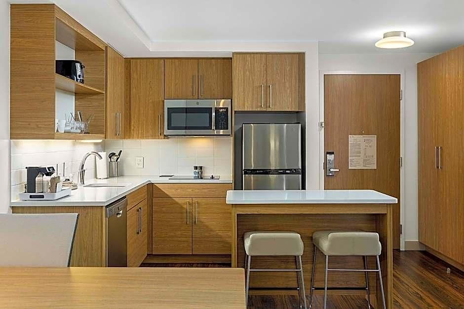 Element By Marriott Airport