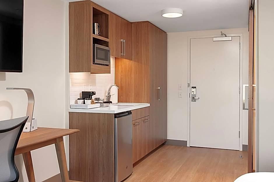 Element By Marriott Vanderbilt West End Hotel 3*