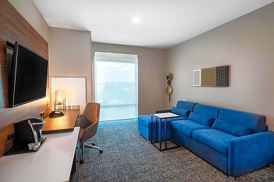 La Quinta & By Wyndham Downtown Stadium 3*