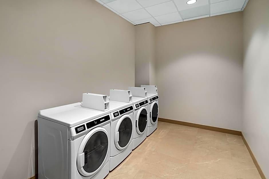 La Quinta & By Wyndham Downtown Stadium 3*