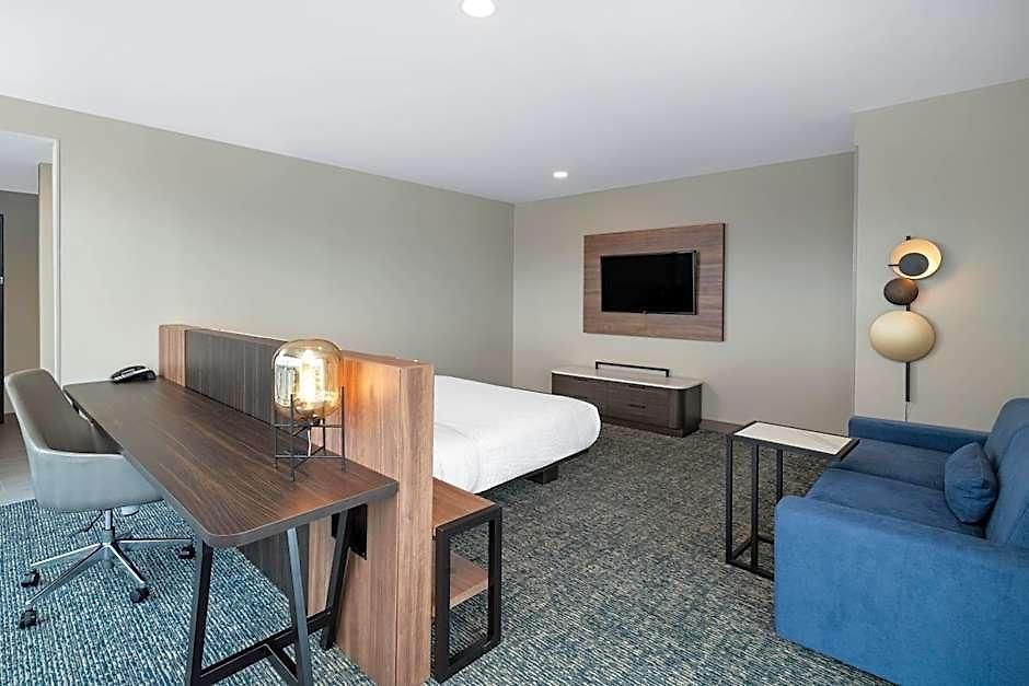 Hotel La Quinta & By Wyndham Downtown Stadium